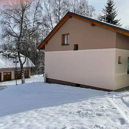 Srni-Modry Podkrovi Byt /Dvojdomek U Hotelu Vydra Exterior photo