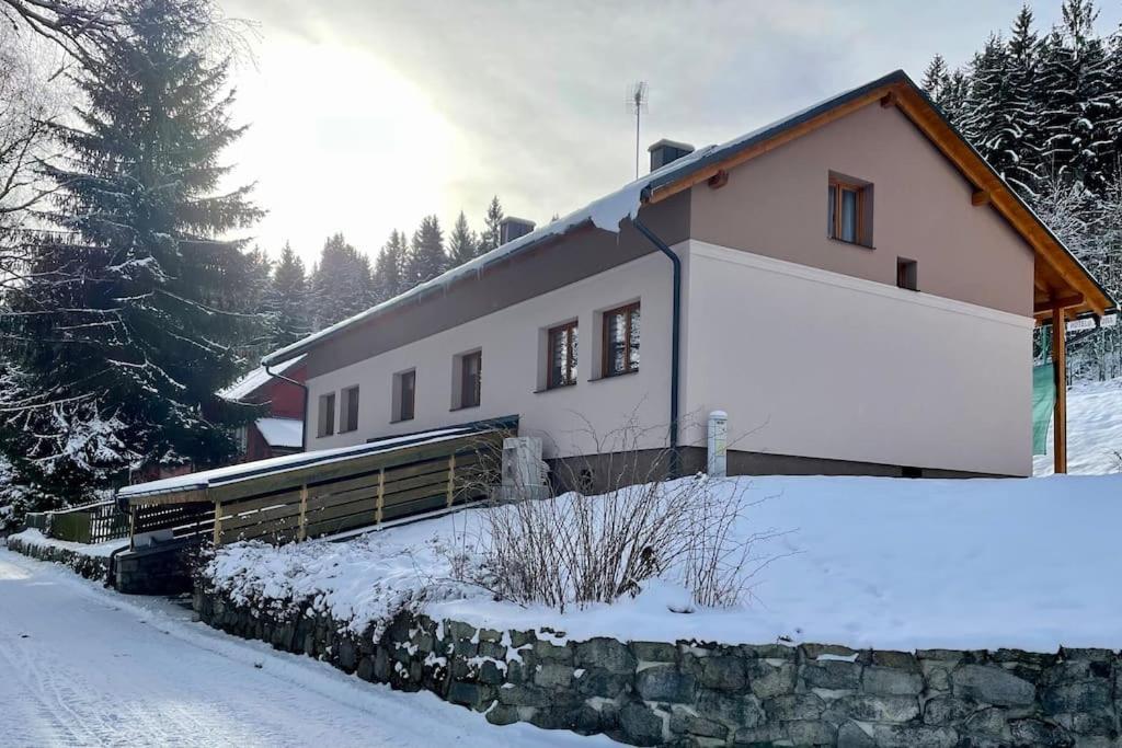 Srni-modry Podkrovi /dvojdomek U Vydra